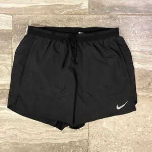 Nike Stride 5" Shorts